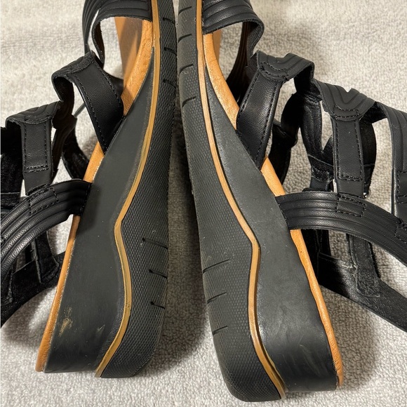 Baretraps sandals women’s Baretraps Callin wedge sandal black size 8.5 - Picture 2 of 16